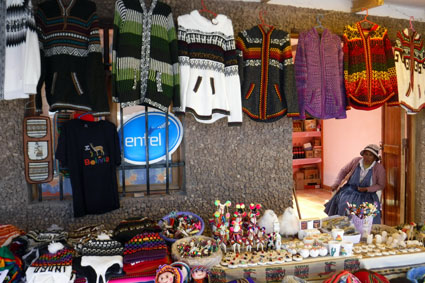 souvenir shops in Colchani