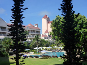 Hotel Breeze Bay Marina