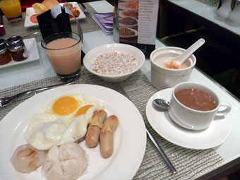 buffet breakfast at Yamm in The Mira Hong Kong