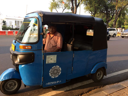 Bajaj, Jakarta's three wheeled taxi