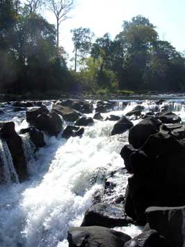 Pha Suam Waterfall