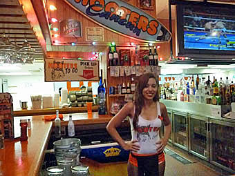 Hooters Cancun