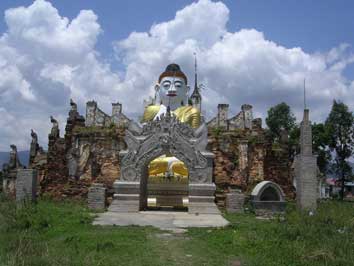 unknown pagoda, Nyaung Shwe